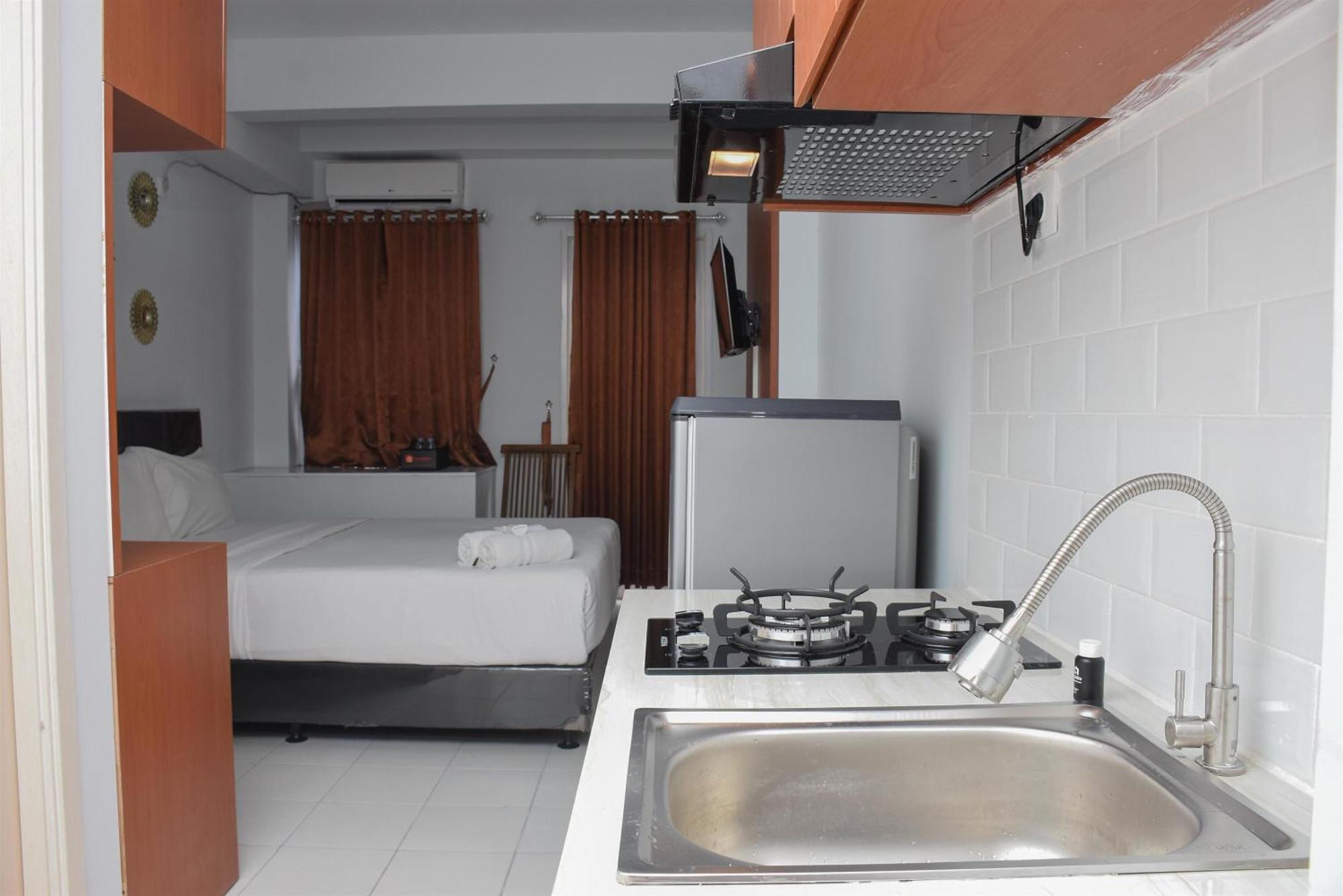 Comfort At Patraland Urbano By Travelio Apartemen Bekasi