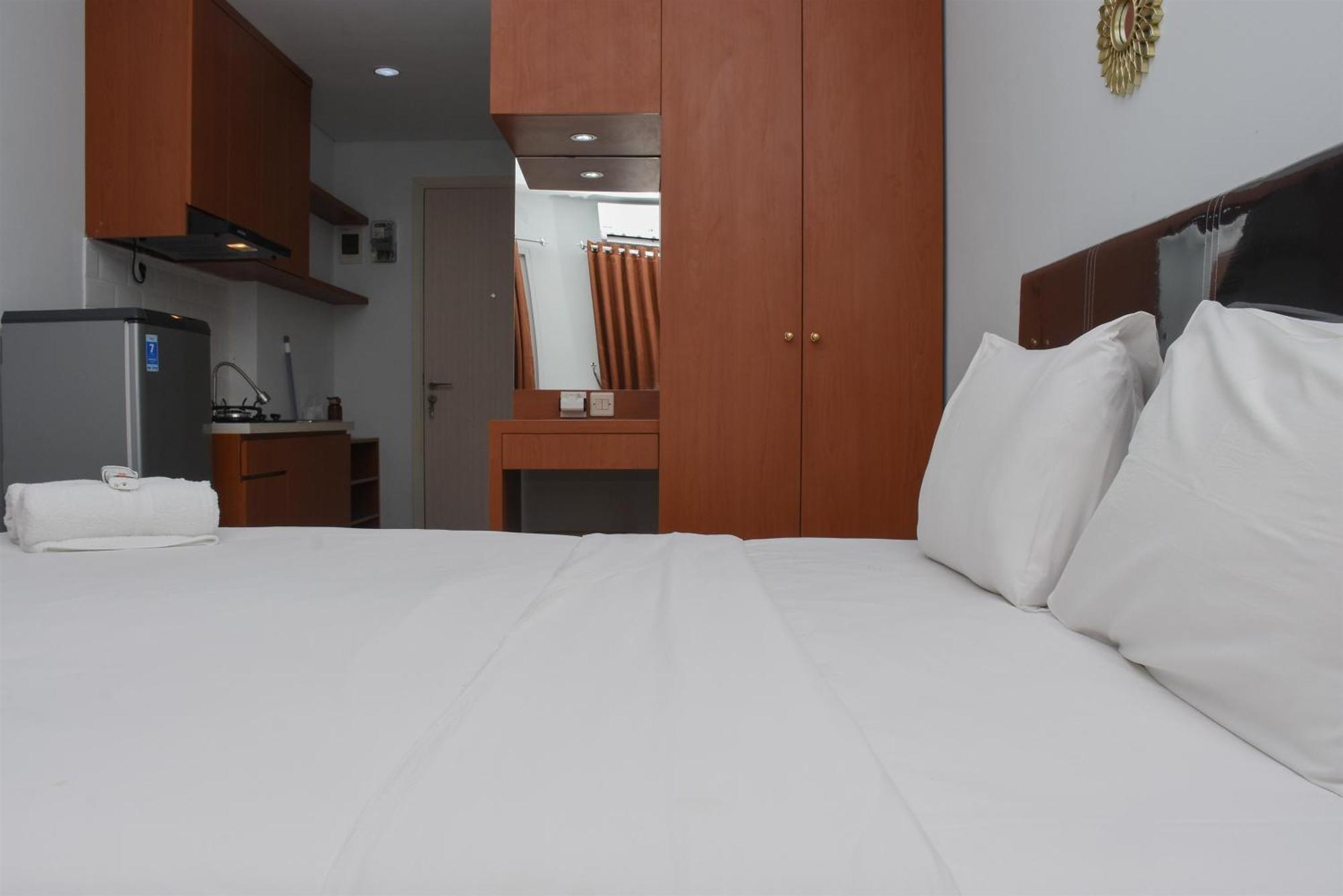 Comfort At Patraland Urbano By Travelio Apartemen Bekasi