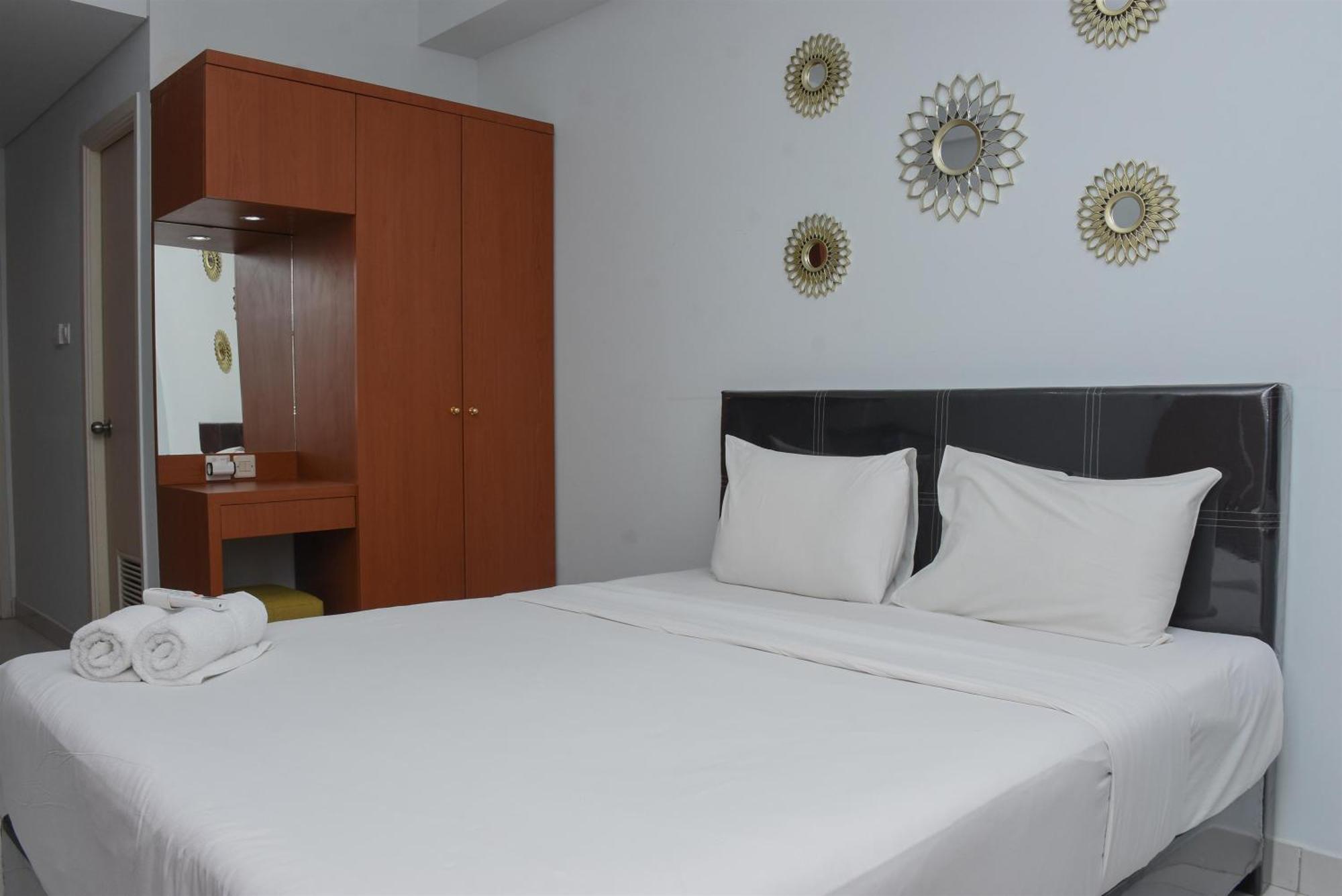 Comfort At Patraland Urbano By Travelio Apartemen
