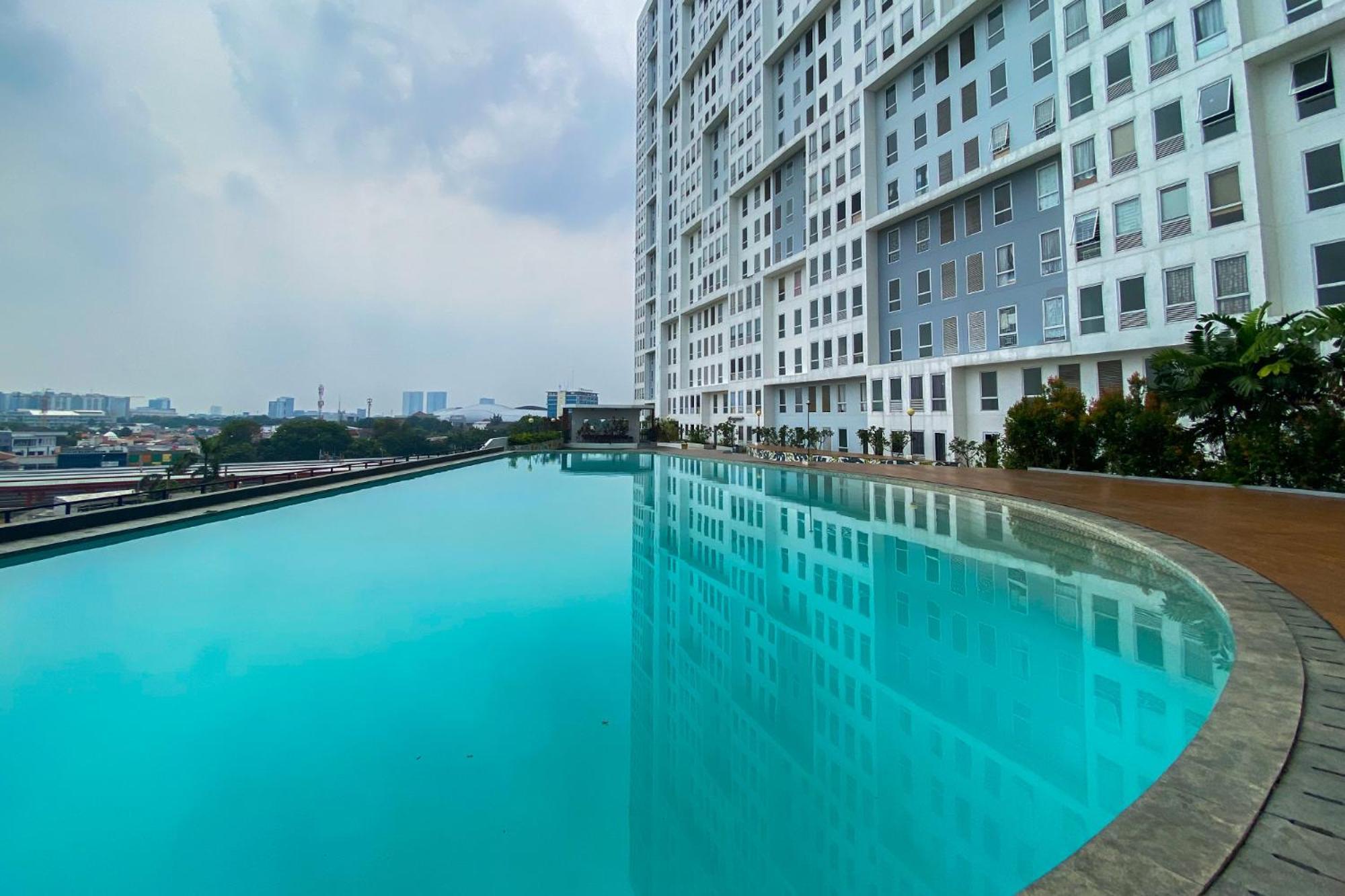 Apartemen Comfort At Patraland Urbano By Travelio